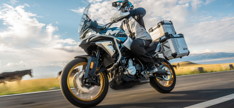 Новинка в сегменте 750-кубовых мотоциклов - премиальный CFMOTO 750SR-S